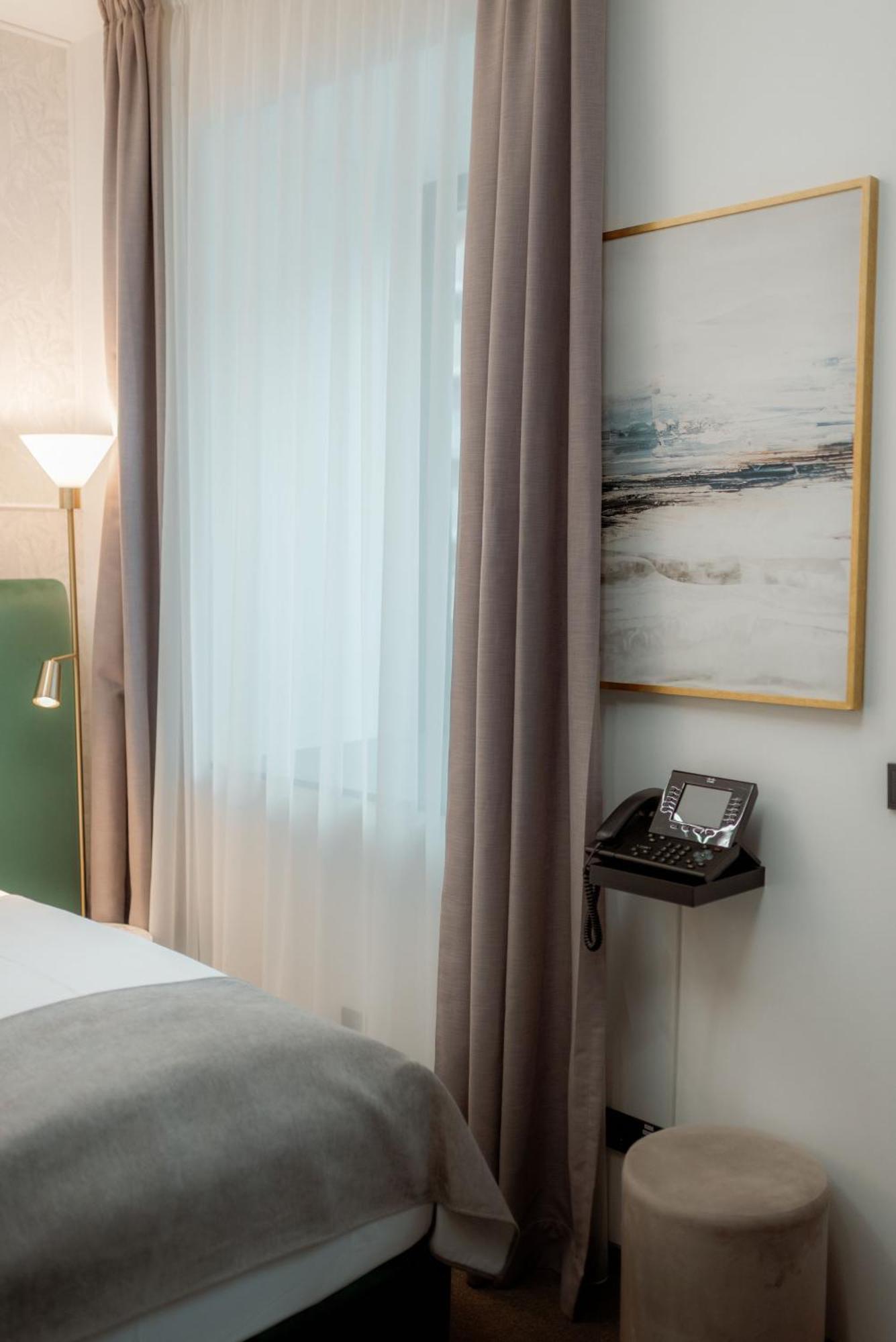 Ned Hotel